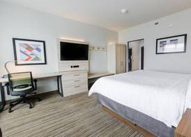 Holiday Inn Express & Suites EDMONTON N - ST. ALBERT by IHG 4