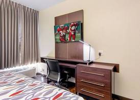 Red Roof Inn Locust Grove 5