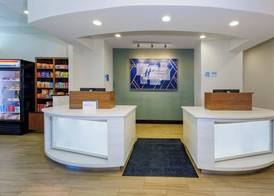 Holiday Inn Express & Suites OCEANFRONT DAYTONA BCH SHORES by IHG 2