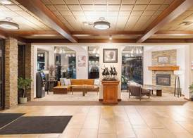 Best Western Plus GranTree Inn 4