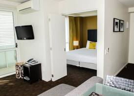 The Quadrant Hotel & Suites 5