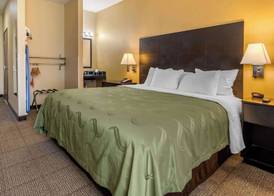 Quality Inn & Suites Lenexa Kansas City 4