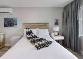 Palm Cove Motel 4