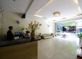 catba island hostel 2