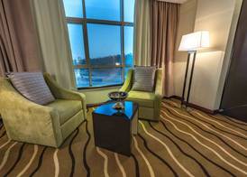 National Park Hotel 5