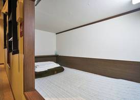 1 Night 1980 Hostel Tokyo 4