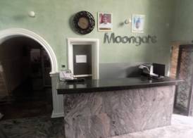 Moongate Hotel and Suites 2