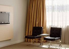 Quality Hotel Ambassador Perth 3