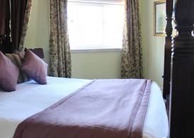 The Devil's Punchbowl Hotel 3