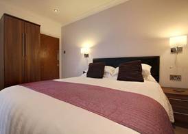 Farnham Hotel 2