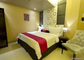 Eloisa Royal Suites 4