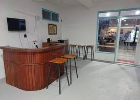 Komodo Indah Hotel and Hostel 3