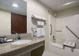 Days Inn by Wyndham Augusta Fort Eisenhower 5