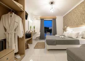 White Canvas Boutique Studios 5