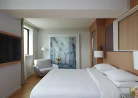 Hyatt Regency Paris Etoile 5