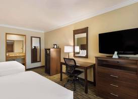 Best Western Holiday Hotel 4