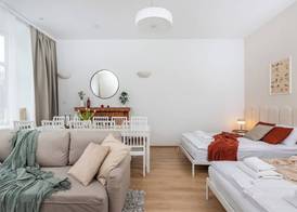 Modern Apartments by Upstairs 5