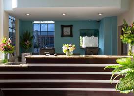 Queens Inn Anaheim 5