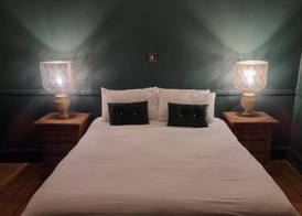Royal Oak Hotel 4