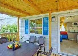 Happy Camp Mobile Homes in Brioni Sunny Camping 5