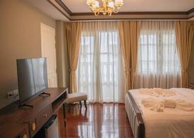 Siri Grand Bangkok Hotel 4