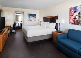 Fairfield by Marriott Anaheim Resort 5
