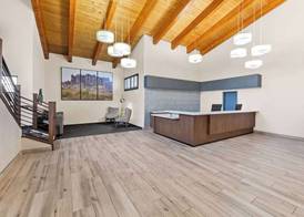 Days Inn & Suites by Wyndham Mesa Near Phoenix 2