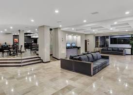 Everest Hotel 2