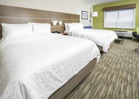 Holiday Inn Express & Suites FORT MYERS AIRPORT by IHG 4