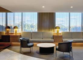 Meriton Suites George Street, Parramatta 3
