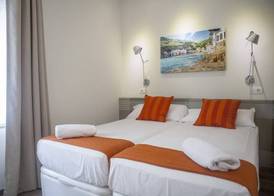 Eixample Building Apartments by Mercedes Heritage 4