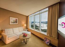Broadway Hotel 4