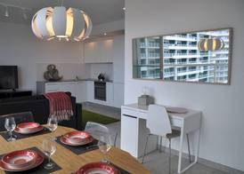 Modern Seaview Apartment In a Prime Location 5