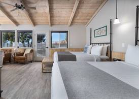 Sky Ranch Lodge 5