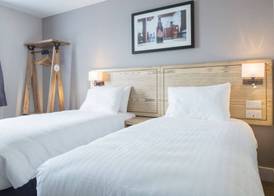 The Raven’s Cliff Lodge by Marston's Inns 2