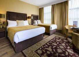 The Lake Hotel 4