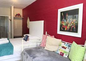 Oliveroom Self Catering and B&B 3