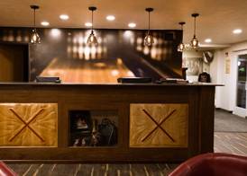 Ten Pin Inn & Suites 2
