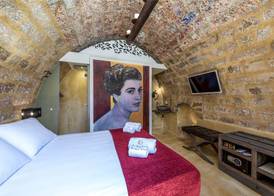 10GR Boutique Hotel & Wine Bar 5