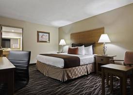 Best Western Plus Saddleback Inn & Conference Center 5