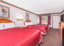 Regency Inn & Suites-Hamilton Place 3