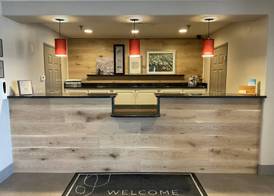 Country Inn & Suites by Radisson, Marion, IL 5