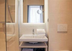 Brit Hotel Limoges Centre Gare - Hôtel & Spa 4