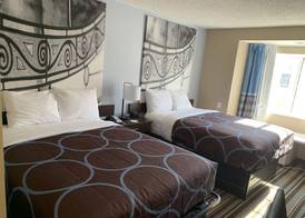 Super 8 by Wyndham Joliet 4
