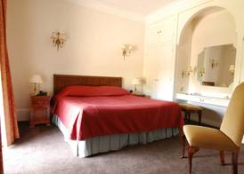 French Horn Hotel 3