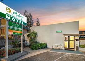 Montego Mermaid Beach Motel 3