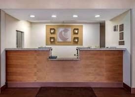 Comfort Suites Elkhart North 2