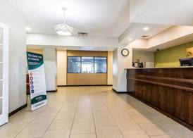 Quality Inn & Suites 5