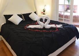 Lakeside Cottage Luxury B&B 3