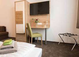 The Outlet Hotel 4